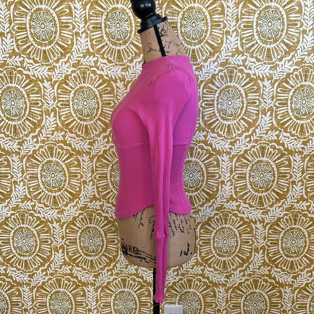 NWOT Free People Movement Laura Mock Neck Ribbed Top in Fuchsia Fizz size XS - Picture 8 of 12